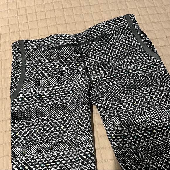 Nike | EUC! Epic *LUX* Tights Dri-Fit Running Reflective Long Leggings Geometric - Picture 13 of 15